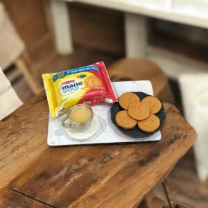 Mini Marie Gold Biscuits With Tea Magnet